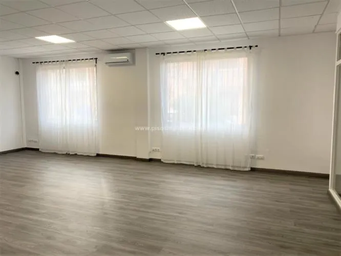 Commercial Premises. Palma de Mallorca, Son Ferriol Area — photo 2