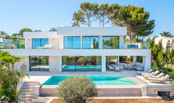 The beauty of simplicity - Design villa with sea views in Sol de Mallorca — photo 3