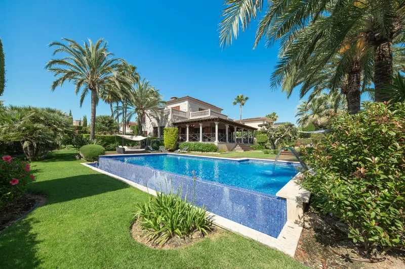 Exclusive detached villa for temporary rental in Sa Marçal — photo 1