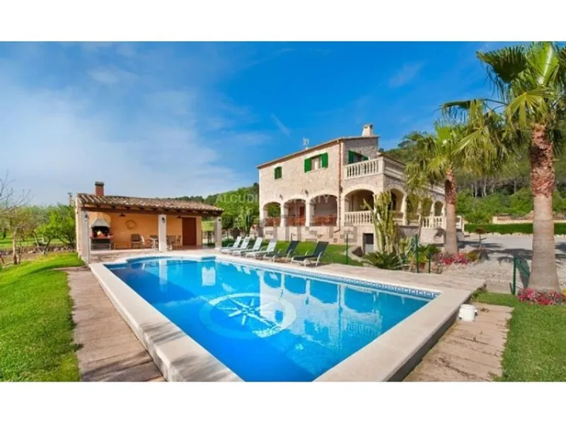 Villa in Alcúdia, Province of Balearic Islands — photo 1