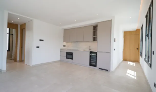 Penthouse apartment with large terrace and pool and views to the Bellver castle in Son Armadams — photo 11