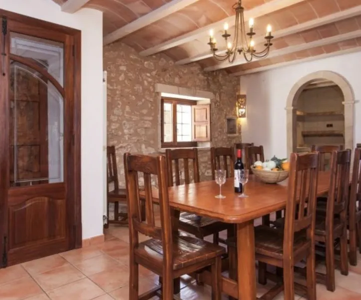 Traditional Mallorcan country house with tourist license for 10 people just a few minutes [...] — photo 10