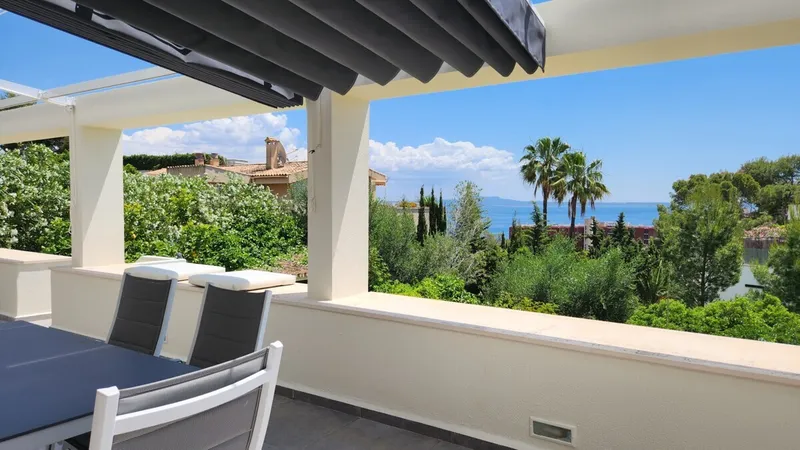 Garden apartment for sale in Cas Català – sea views over the Bay of Palma, private garden and direct pool access — photo 2