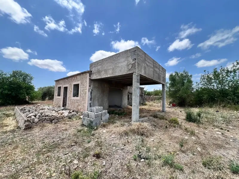 Rustic finca for sale just 5 minutes by car from Villafranca, in a quiet setting surrounded by nature. — photo 3