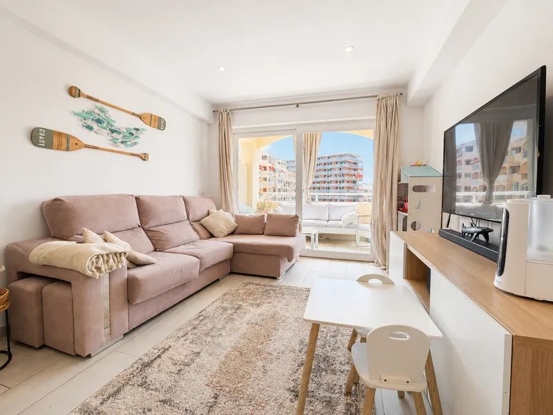 Modern apartment fully renovated with partial sea views next to Port Adriano Mas — photo 3