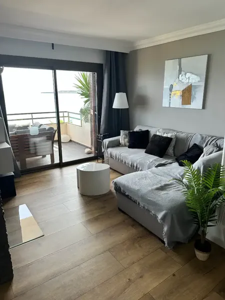 Spectacular 98 m² apartment on the seafront in Cala Millor, located on the fifth floor of a building with a lift and with impressive — photo 8
