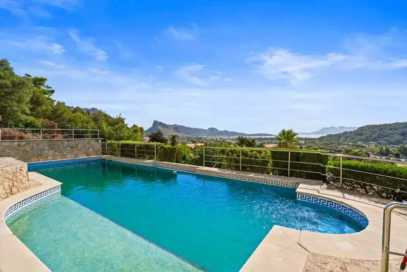 Impressive villa for sale in El Vila with elevated position and wide countryside views — photo 2