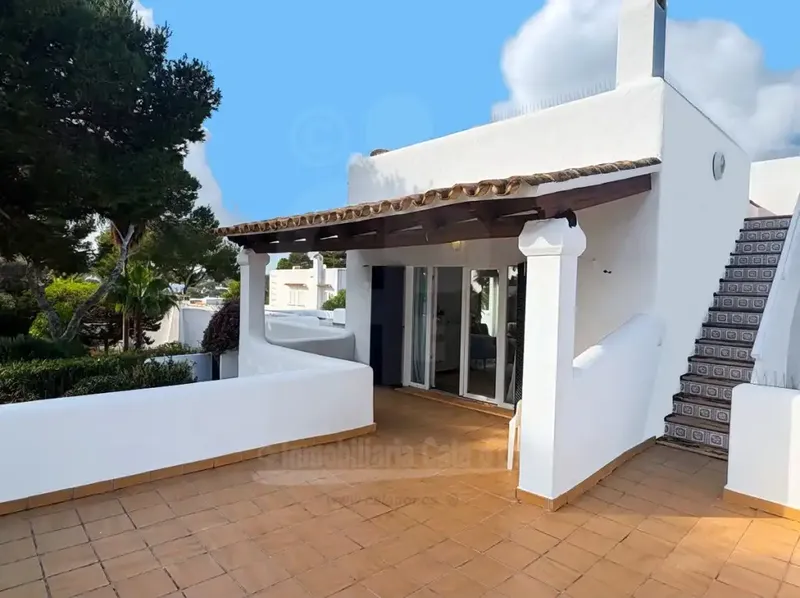 Authentic Ibizan-style villa, renovated in 2023 with electricity, plumbing, kitchen, bathrooms, impeccable floors and partially double-glazed windows — photo 9