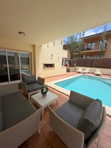 Discover this magnificent detached villa located in the prestigious residential area of Son Bauló, one of the most sought-after areas of Can Picafort — photo 7