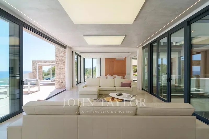 Villa for sale in Canyamel — photo 11