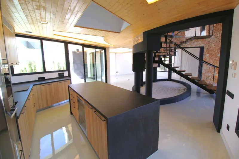 Luxurious new-build villa with stunning rooftop terrace in Sa Ràpita — photo 6