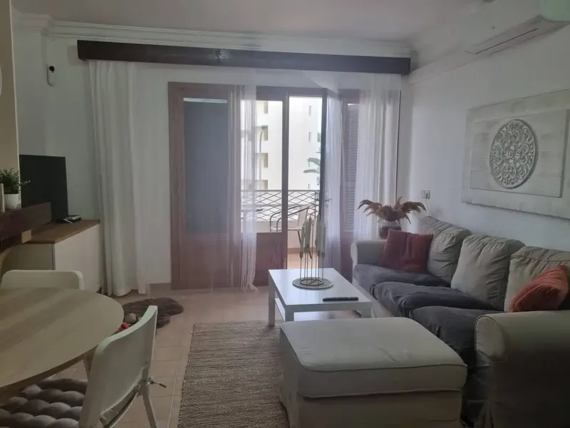 Lovely 3-bedroom flat in Cala Bona — photo 1
