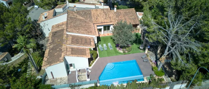 Well-kept villa in Santa Ponsa in quiet area with pool and garden — photo 1