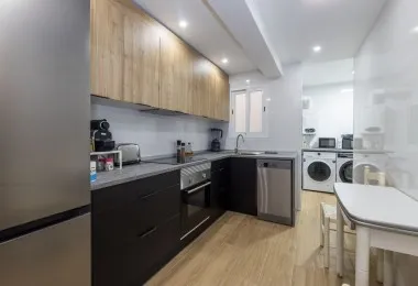 Three-bedroom flat with optional parking — photo 12