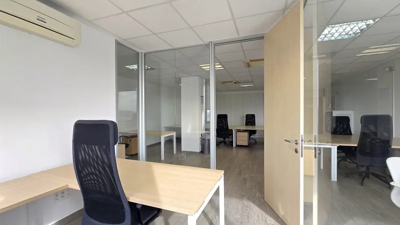 AL-JHRE068 – 75 m² office for rent in the Son Fuster business park — photo 8