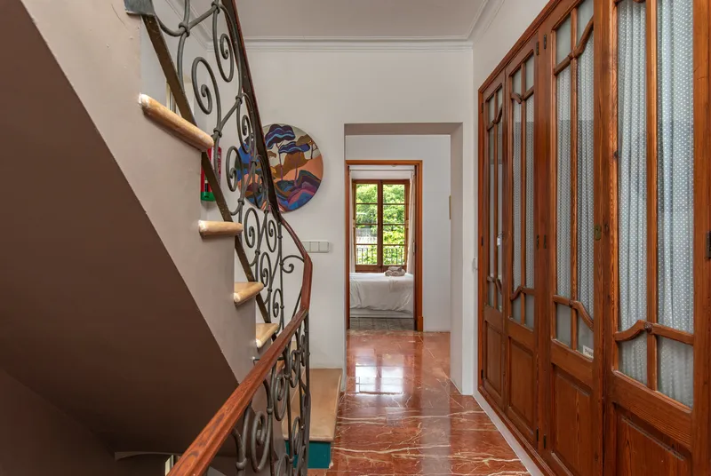 Historic villa in Soller for sale with vacation rental license, modernized with large garden, pool — photo 12