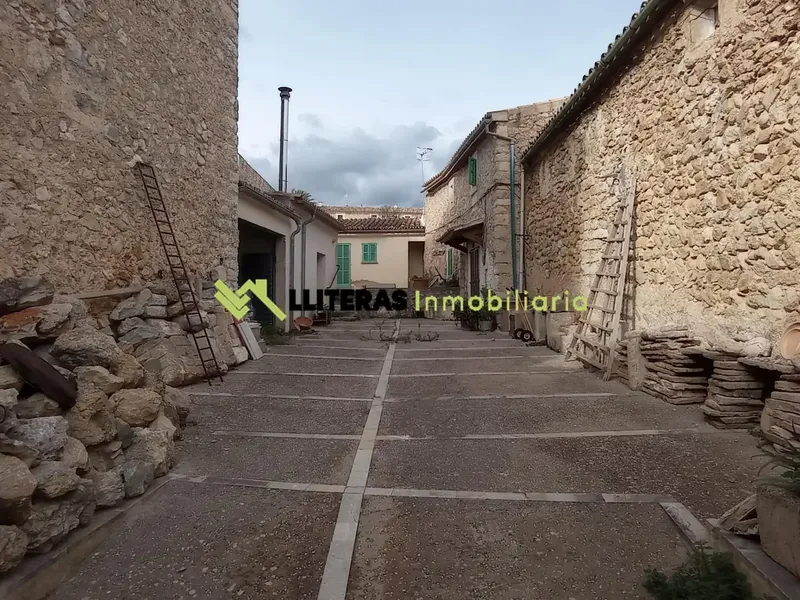 Authentic village house in the charming municipality of Selva, at the foot of the Serra de Tramuntana — photo 4