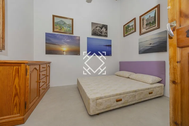 Charming Townhouse for Sale in the Old Town of Pollença with Great Renovation Potential and Panoramic Views — photo 8