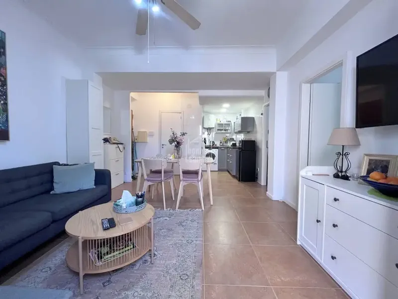 Attractive and sunny first-floor apartment in the center of Cala Millor, approximately 53 m², with two terraces and just 2 — photo 5