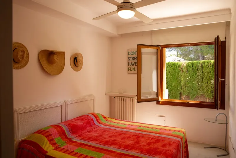 Spectacular Villa with Sea Views — photo 12