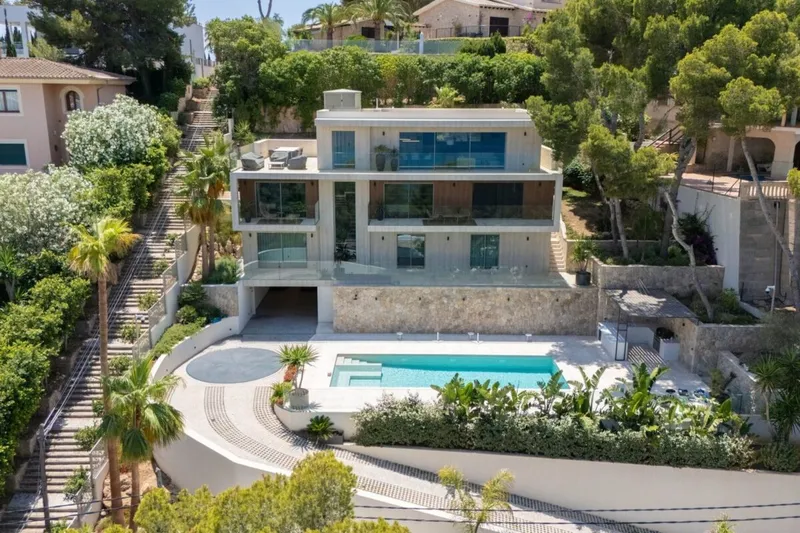 Contemporary sea-view villa with wellness spa and designer finishes in Santa Ponsa — photo 1