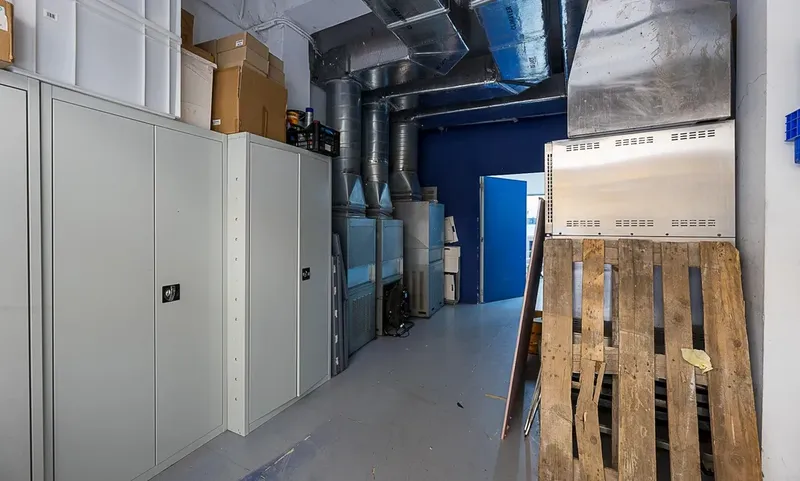 Spacious premises with industrial activity license — photo 8
