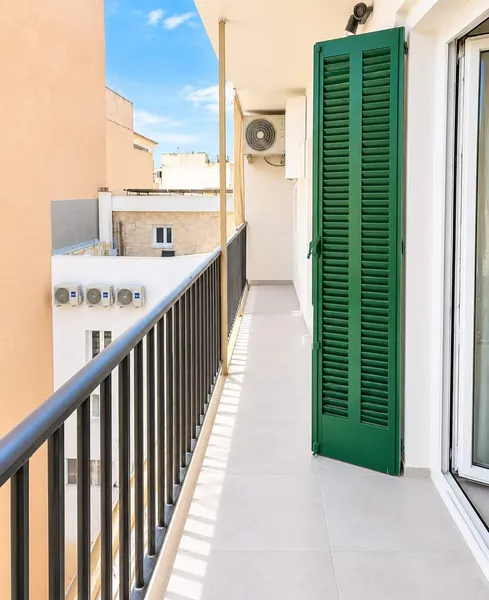 Renovated 82m² apartment with 2 bedrooms, bathroom and terrace for sale — photo 10