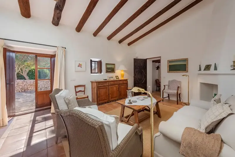 Unique estate for sale in Santanyí, a short distance from the Cala Mondragó Natural Park, in a quiet and private setting. — photo 5