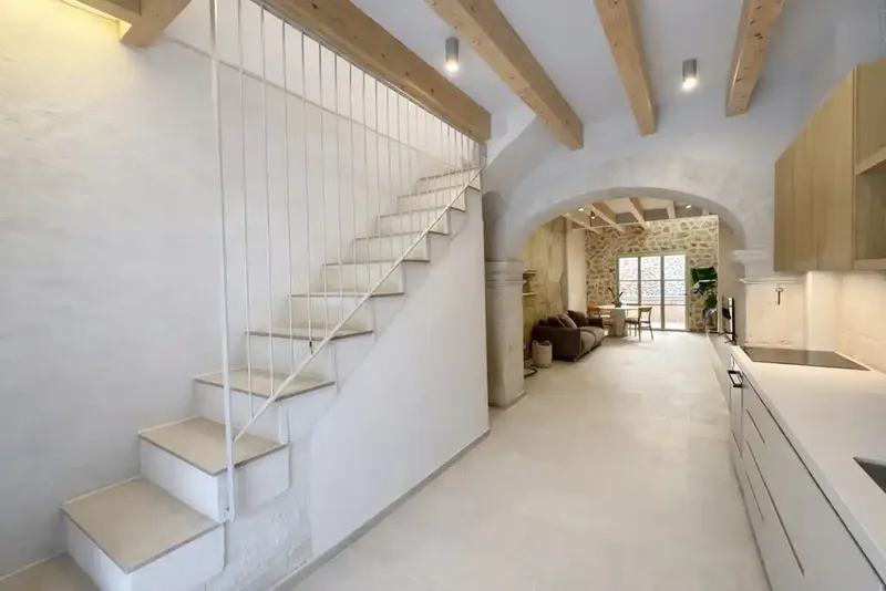 Charming completely renovated three-story house in the center of Sa Pobla — photo 1
