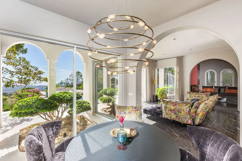 Impressive estate with spectacular views — photo 8