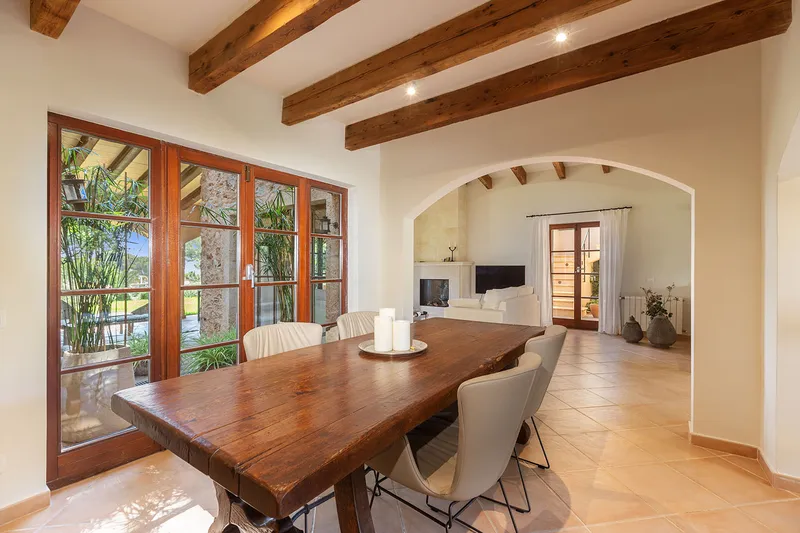 Picture-book finca with plenty of privacy in exclusive villa park — photo 7