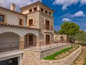 Exclusive Luxury Estate in Camp de Mar · Puerto de Andratx — photo 2
