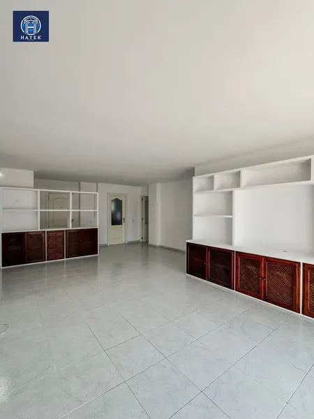 Magnificent Opportunity in Cala Major: 3-Bedroom Family Apartment, Bright and Connected to the Sea — photo 6
