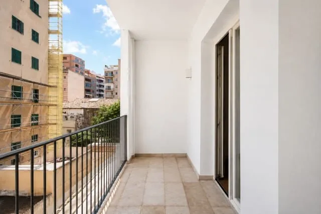 Flat for sale in Cort, Palma de Mallorca — photo 8