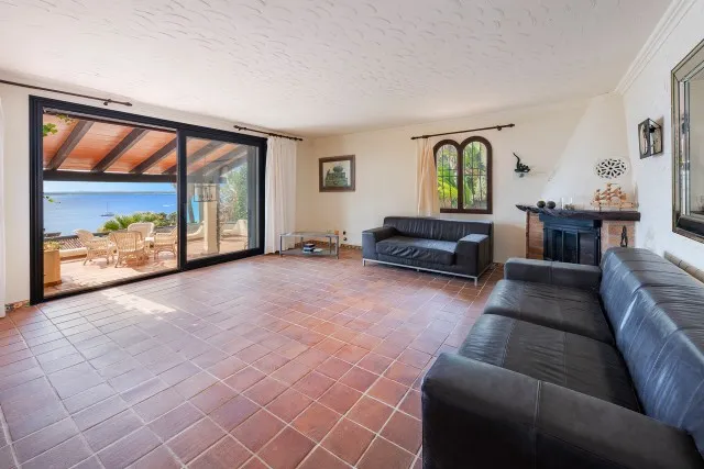 Charming villa for sale in Alcanada, Northeast Mallorca — photo 6