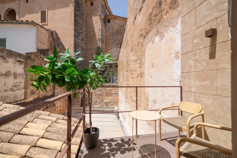 Designer penthouse in the heart of Llucmajor – with views of the village square & 1 parking space — photo 11