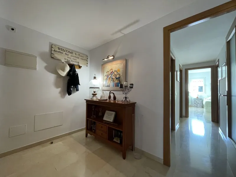 Apartment with elevator and parking — photo 11
