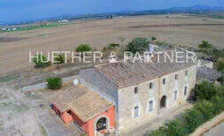 5,000 m² finca with 8 rooms and 2 bathrooms for sale — photo 2
