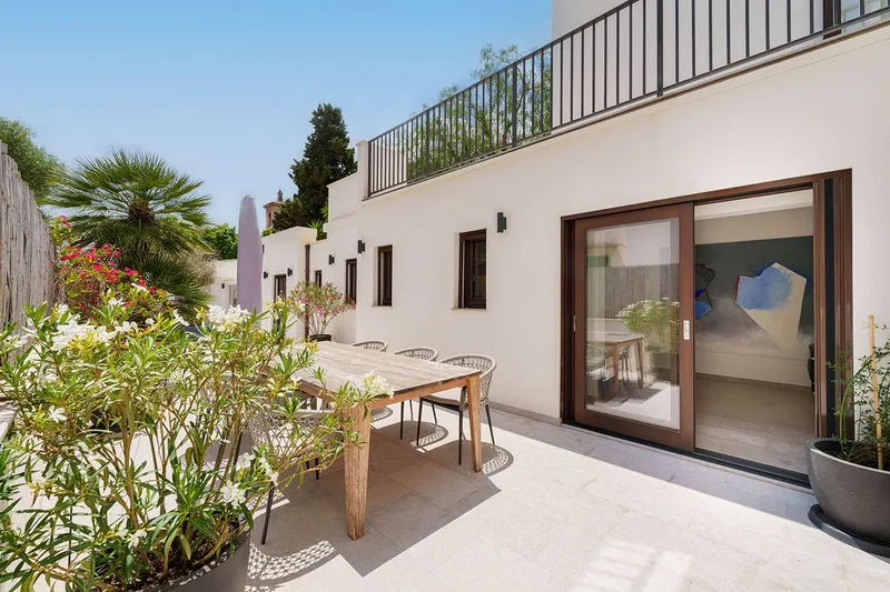 Exclusive townhouse in a prime residential location — photo 2
