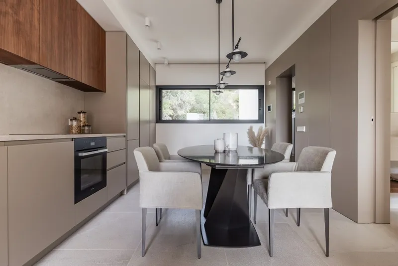Cala Major built to high standards apartment for sale with garage and terrace balcony — photo 8