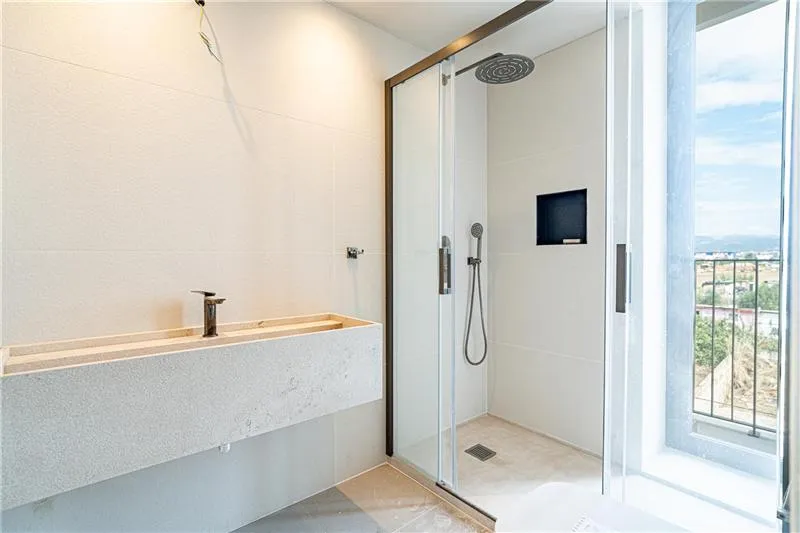 Brand new. Exclusive new-construction penthouse with a pool, private sun terrace, and ocean views, — photo 7