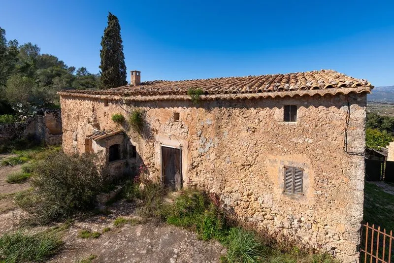 Country house in Santa Eugenia — photo 1