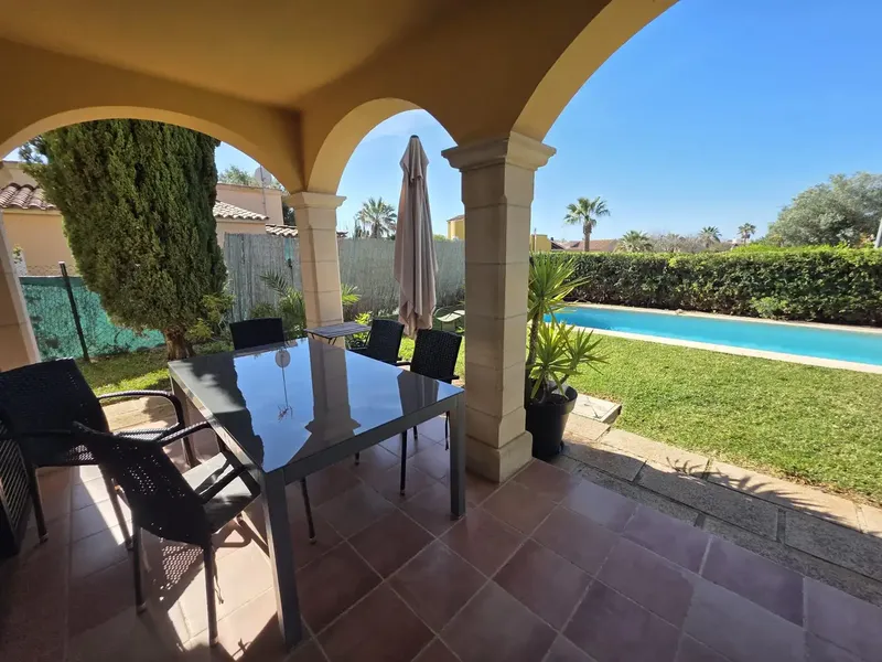 This independent property in the south of Mallorca is no compromise - it is the rare combination of Mediterranean charm, genuine privacy — photo 3