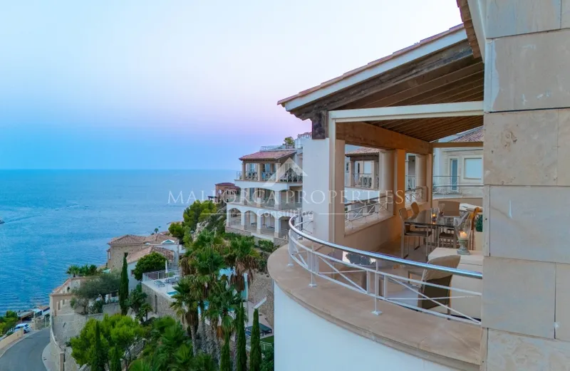 Luxury Penthouse with Fantastic Sea Views in Puerto de Andratx — photo 12