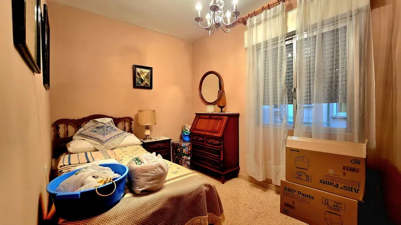 Large, affordable apartment in a good location in Palma — photo 10