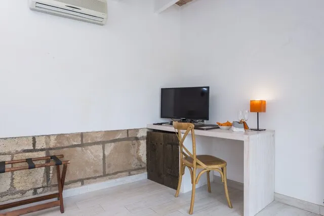 Charming village house with pool and rental licence in Moscari, Majorca — photo 12