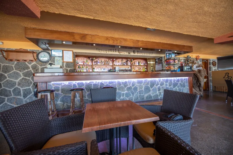 Bar / restaurant / cafeteria in 1st line on the promenade and beach of Port de Sóller — photo 6