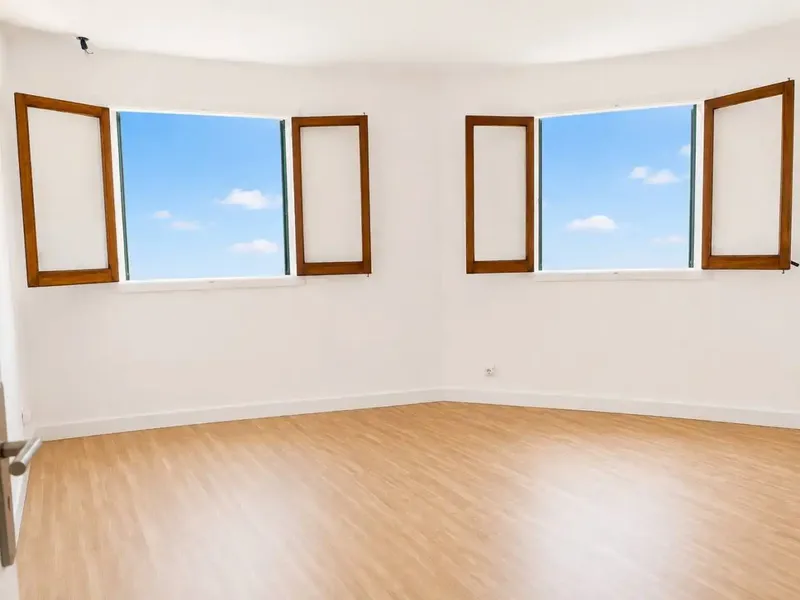 Spectacular 130 m² apartment with great brightness — photo 1