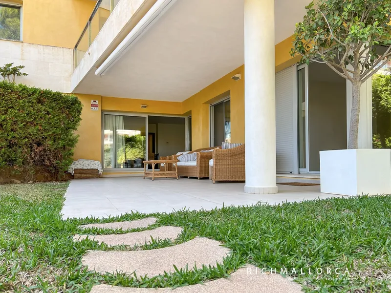 4 bedroom ground floor apartment for sale in Sol de Mallorca — photo 1