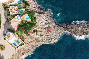 Ref. PRO238 – Building plot on the first sea line in Es Fortí, Cala d’Or – with views of the open sea — photo 1